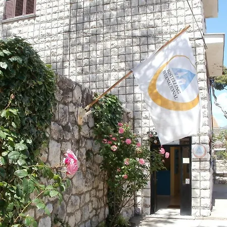 Hostel Hi